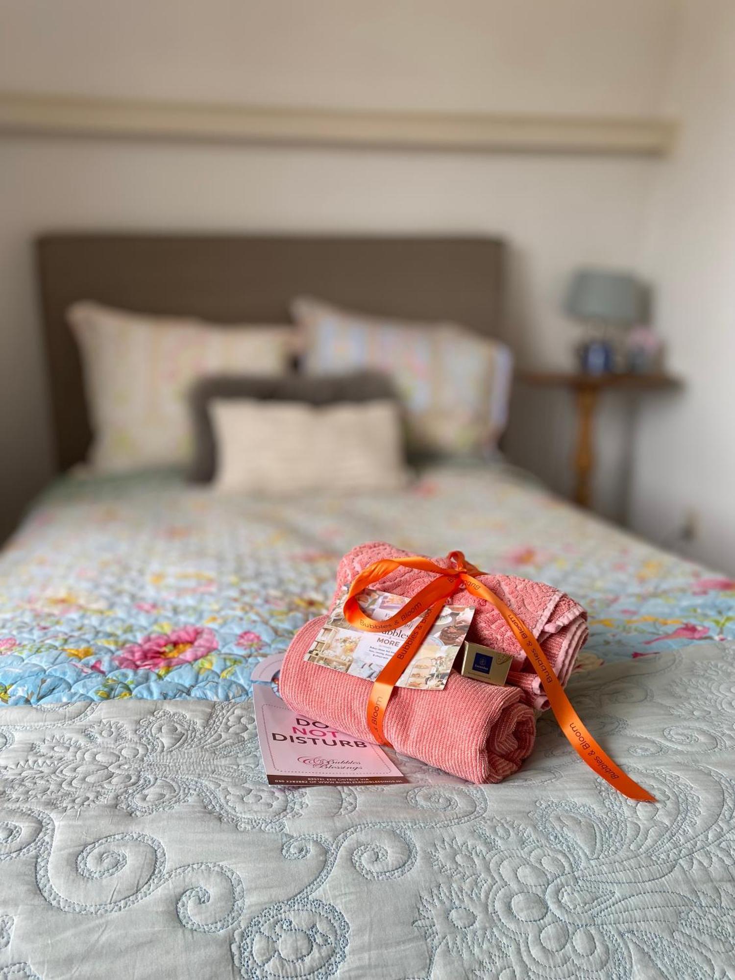 Bed and Breakfast Bubbles & Bed Билтховен Экстерьер фото